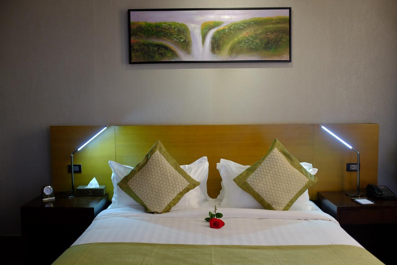Rori Hotel Awasa Bagian luar foto